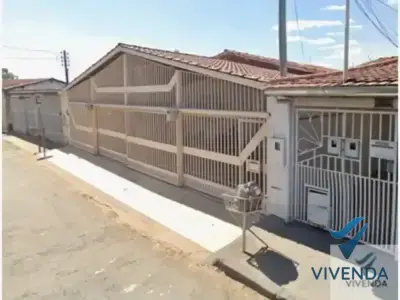 Casa com 4 quartos em Setor Sul
