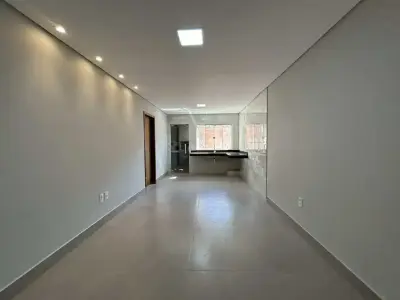 Apartamento em Jardim Inconfidentes