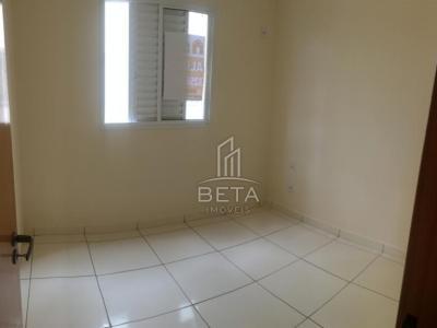 Apartamento com 2 quartos em Tubalina
