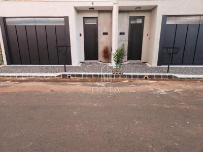 Casa Geminada com 3 quartos em Novo Mundo