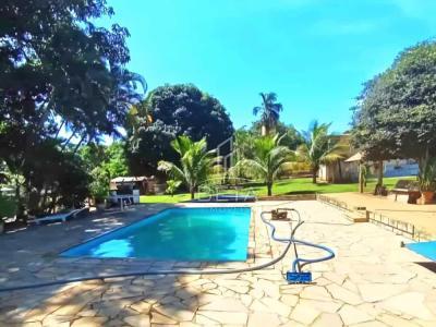 Chácara com 4 quartos em Jockey Camping