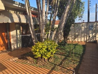 Casa com 2 quartos em Laranjeiras