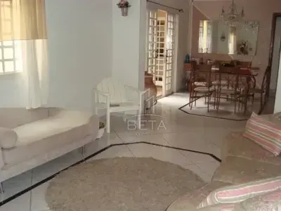 Casa com 3 quartos em Nossa Senhora Aparecida