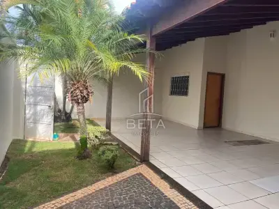Casa com 3 quartos em Granada