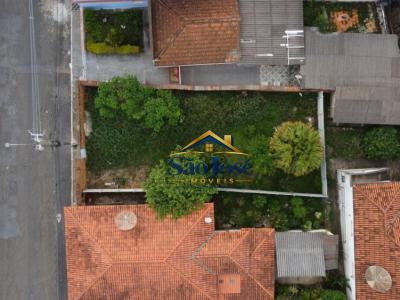Lote / Terreno com 0 quartos em Centro