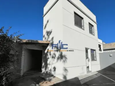 Casa com 2 quartos em Recanto do Cedro