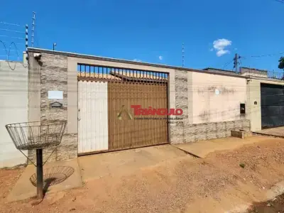 Imóveis em Morada Nova