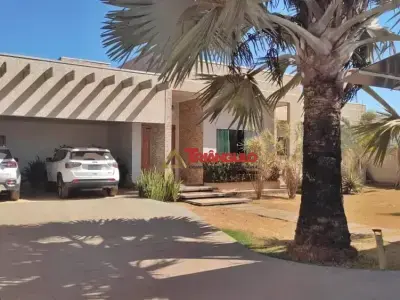 Casa com 5 quartos em BR 158, Confresa - 1m²