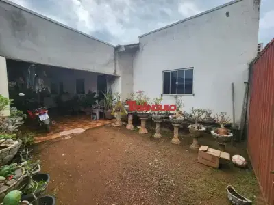 Casa com 3 quartos em Jardim do Éden, Confresa - 1m²