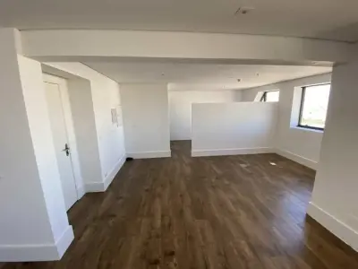 Sala / Conjunto com 0 quartos em Penha de França, São Paulo - 64m²