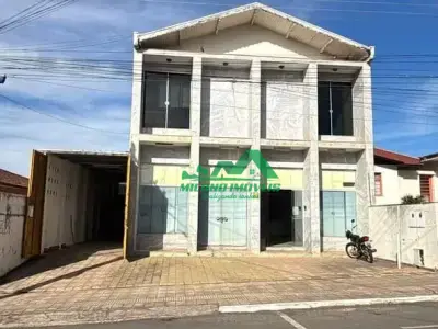 Galpão com 0 quartos em Centro, Jacutinga - 800m²