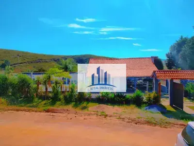Chácara com 3 quartos em Jardim Carambeí, São Roque - 300m²