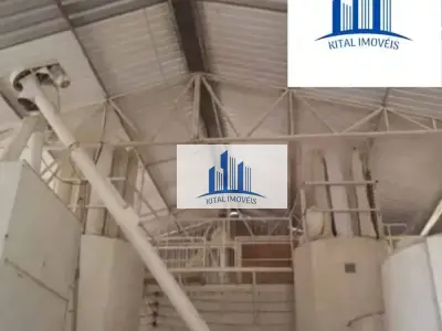 Galpão com 7 quartos em Jardim Gabriela I, Jandira - 1000m²