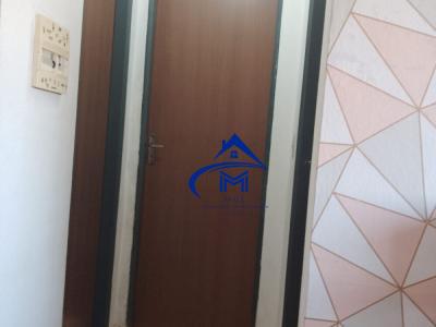 Apartamento em Jardim Maria Celina