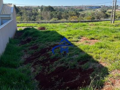 Lote / Terreno em Jardim Tarobá