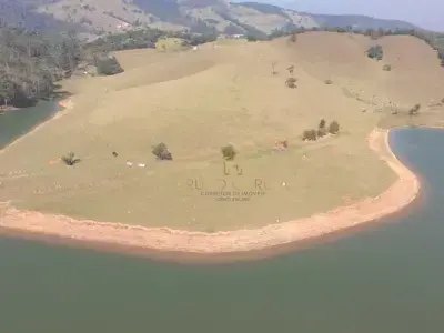 Área com 0 quartos em Santa Luzia