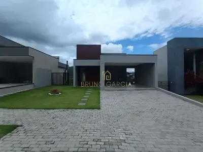 Casa com 3 quartos em CONDOMÍNIO RESIDENCIAL RESERVA DE ATIBAIA
