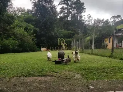 Sítio com 2 quartos em pouso alegre