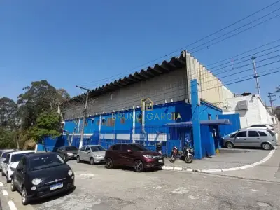 Prédio com 0 quartos em SERRARIA