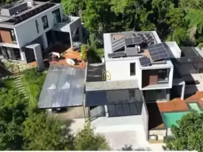 Casa com 4 quartos em Cidade Satélite