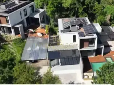 Casa com 4 quartos em Cidade Satélite