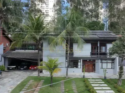 Casa com 7 quartos em ALPHAVILLE