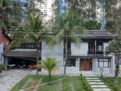 Casa com 7 quartos em ALPHAVILLE