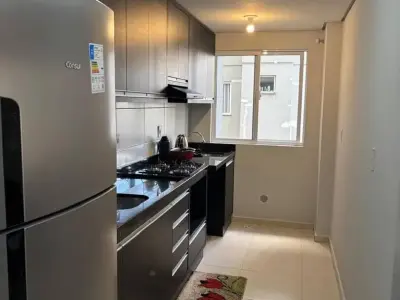 Apartamento com 2 quartos em Pinheirinho