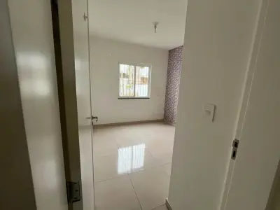 Casa Geminada com 2 quartos em Desbravador