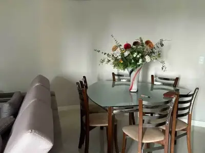 Apartamento com 3 quartos em Centro
