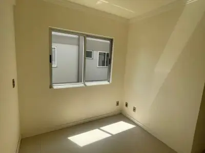 Apartamento com 3 quartos em Maria Goretti