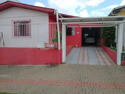 Casa com 2 quartos em Cristo Rei