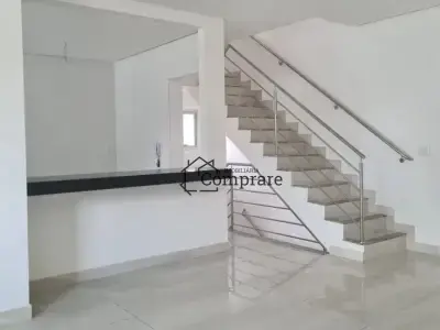 Casa com 4 quartos em Centro