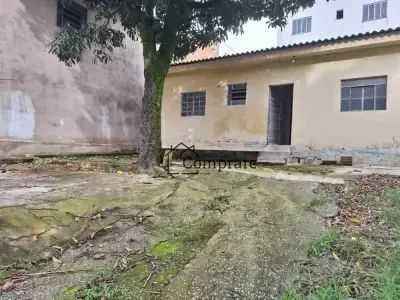 Lote / Terreno com 3 quartos em Petrolândia