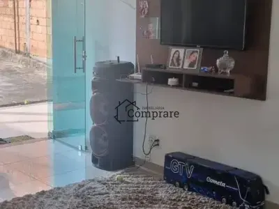 Casa com 3 quartos em Tropical