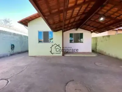 Casa com 2 quartos em Bom Jardim
