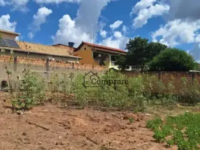Lote / Terreno com 0 quartos em Vila Cristina