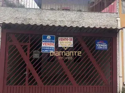 Sobrado com 4 quartos em Vila Maria Luisa