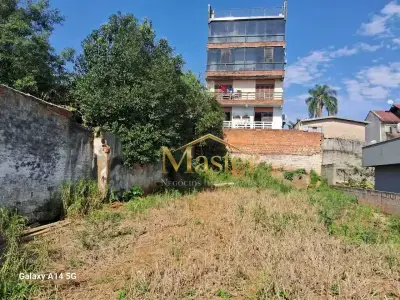 Lote / Terreno com 0 quartos em Vila Monte Carlo