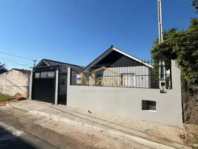 Casa com 3 quartos em COHAB