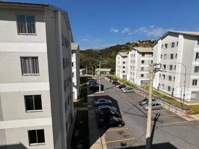 Apartamento com 2 quartos em Maria Teresa