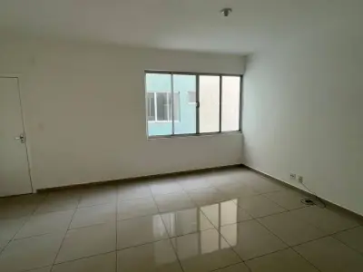 Apartamento com 3 quartos em Chácara