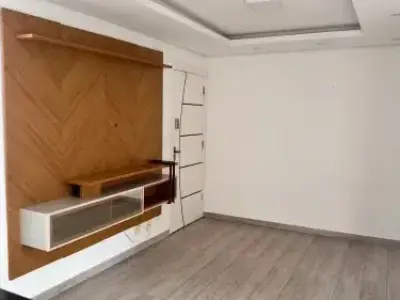 Apartamento com 2 quartos em Gavea II