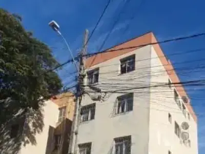 Apartamento com 2 quartos em Parque das Acácias