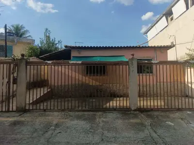 Casa Geminada com 2 quartos em Ouro Negro