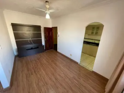 Apartamento com 2 quartos em Flávio de Oliveira (Barreiro)