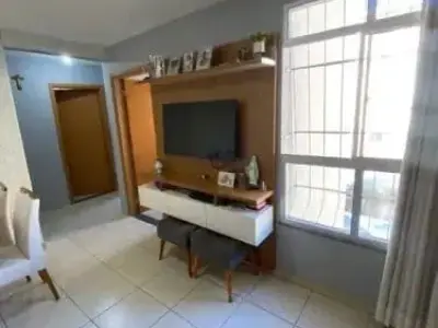 Apartamento com 2 quartos em Solimões