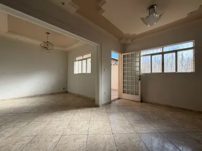 Casa Geminada com 2 quartos em Brasil Industrial (Barreiro)