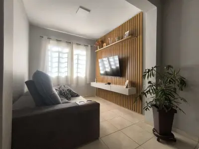 Casa Geminada com 3 quartos em Dona Clara