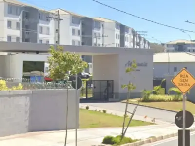 Área Privativa com 2 quartos em Maria Teresa